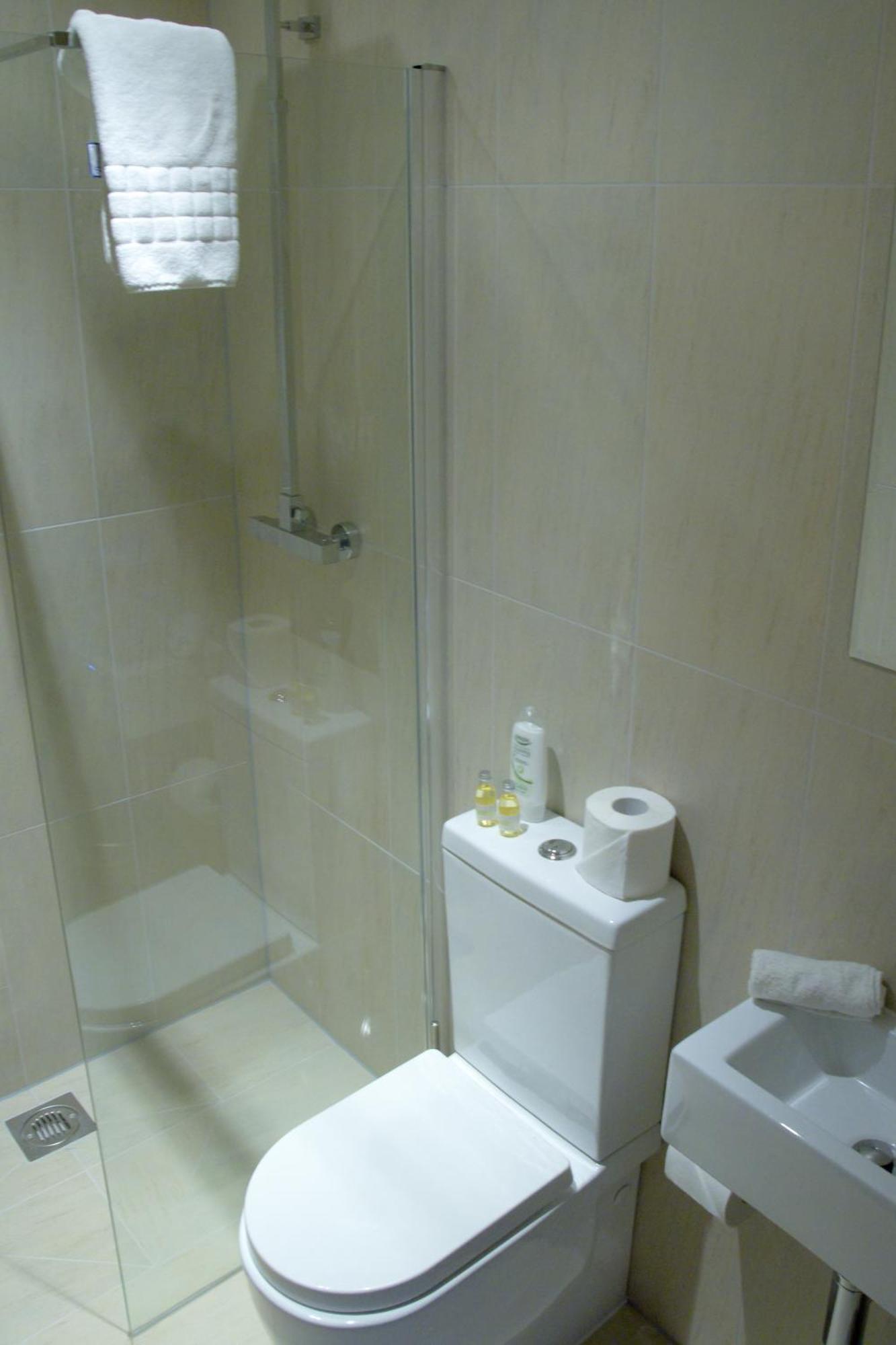Accommodation Bristol Airport Redhill  Phòng bức ảnh