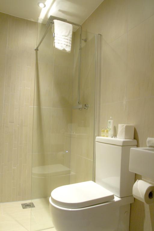 Accommodation Bristol Airport Redhill  Phòng bức ảnh